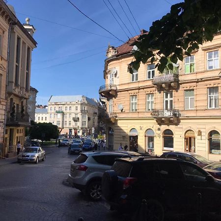 Apartments On Shevchenko Avenue Lviv Exteriör bild