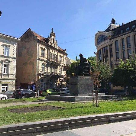 Apartments On Shevchenko Avenue Lviv Exteriör bild