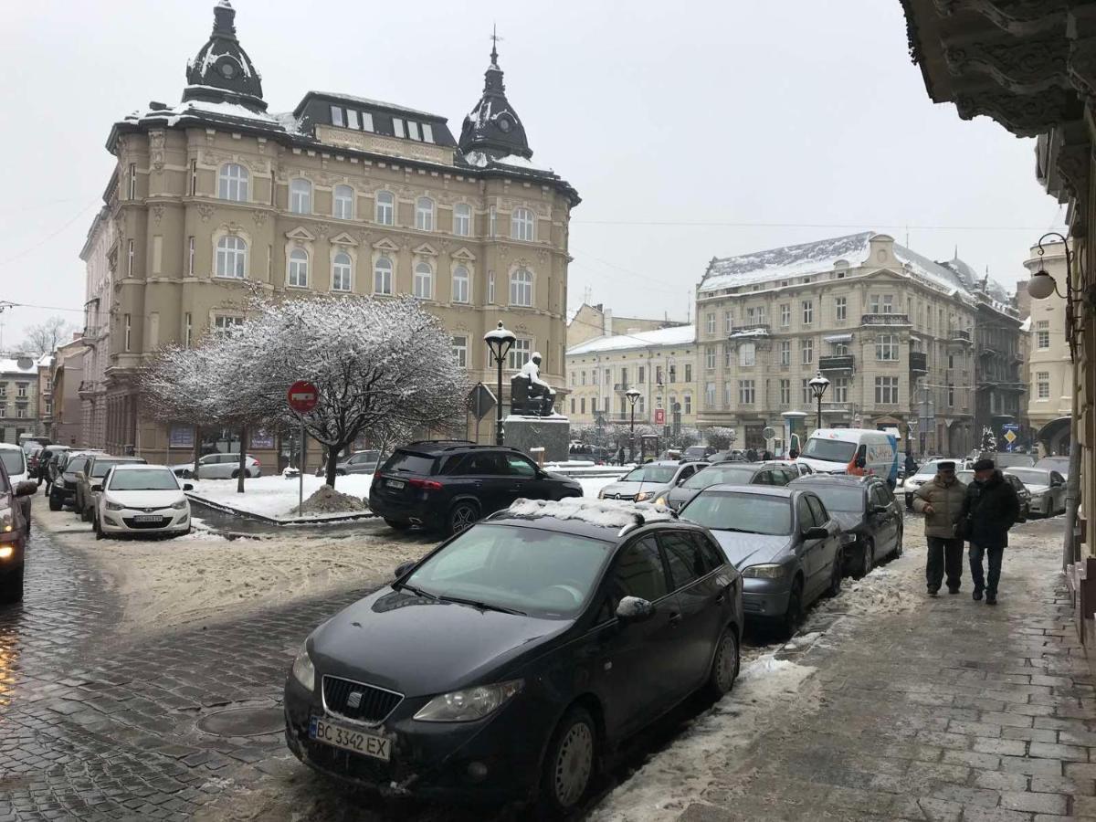 Apartments On Shevchenko Avenue Lviv Exteriör bild
