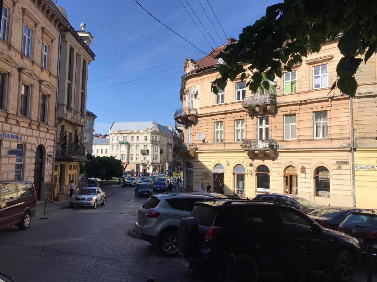 Apartments On Shevchenko Avenue Lviv Exteriör bild